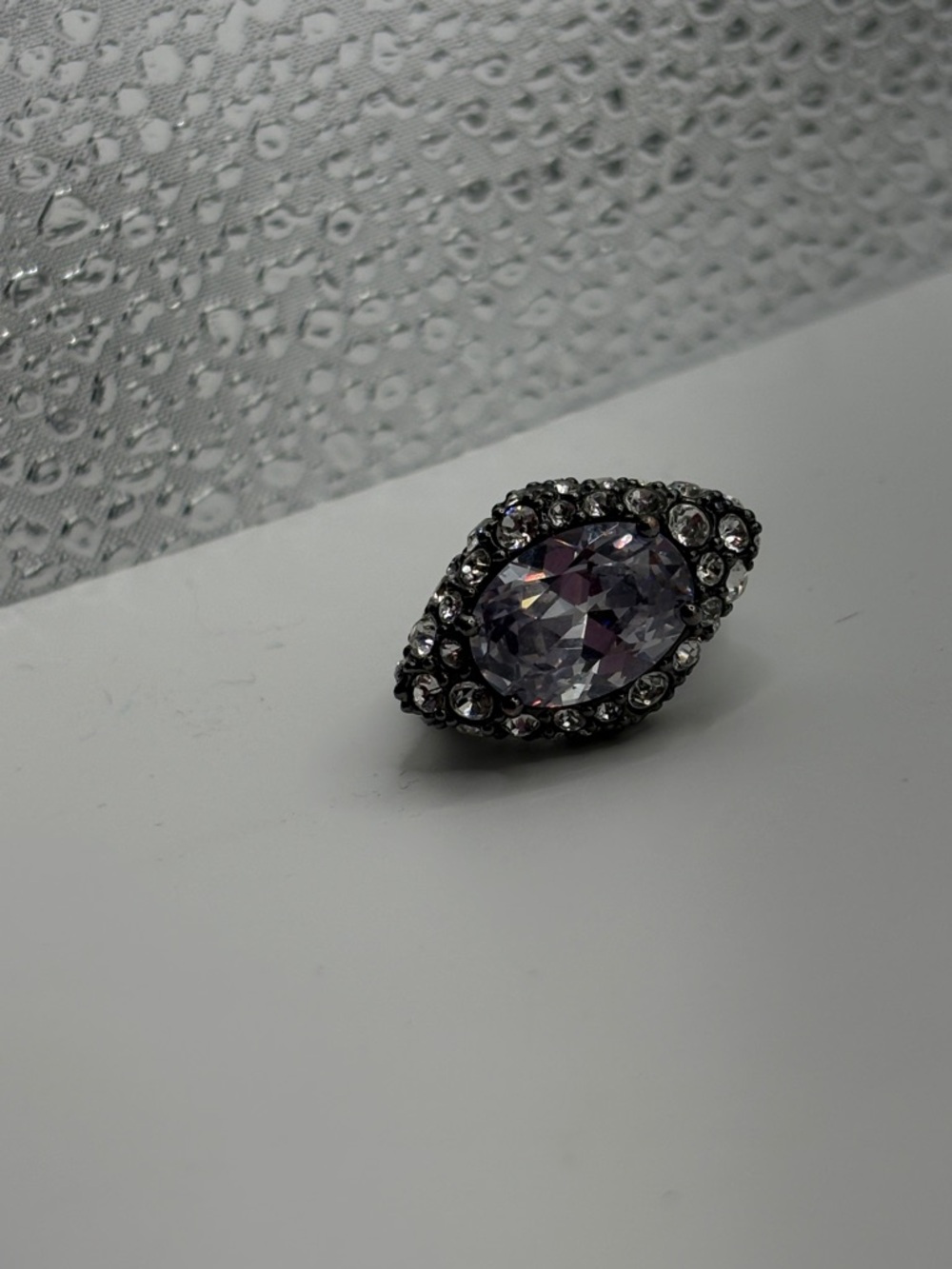 Givenchy Crystal Cocktail Ring Size 6.75 Gunmetal Diamond Shaped Oblong - Picture 5 of 8